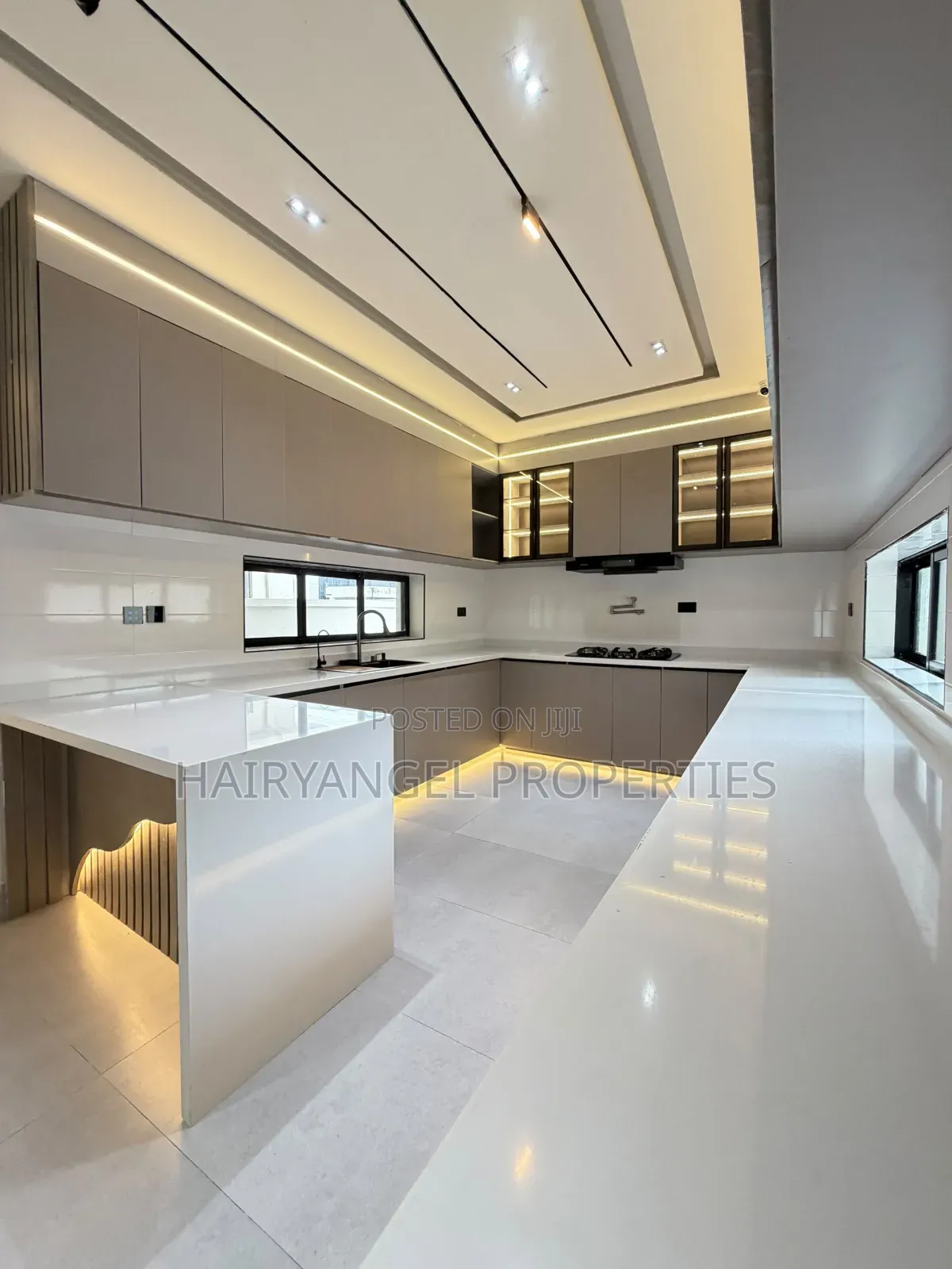 5bdrm Duplex in Lagos Island / Lagos Island for sale in Lagos Island / Lagos Island