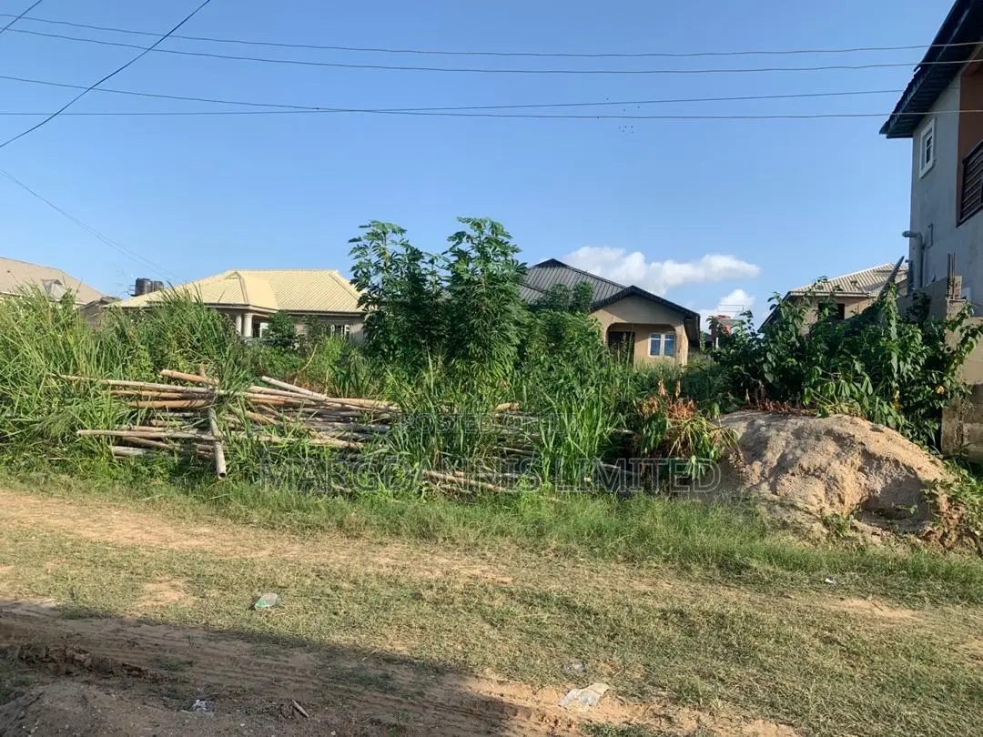 For Sale: Half Plot of Land at Oluodo Adegbose. in Ibeshe / Ikorodu