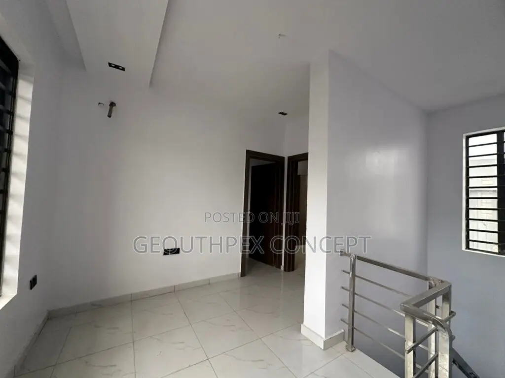 4bdrm Duplex in Aerodrome Gra, Samonda for sale in Samonda