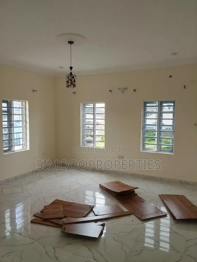 2bdrm Block of Flats in Gbetu, Awoyaya for rent in Awoyaya
