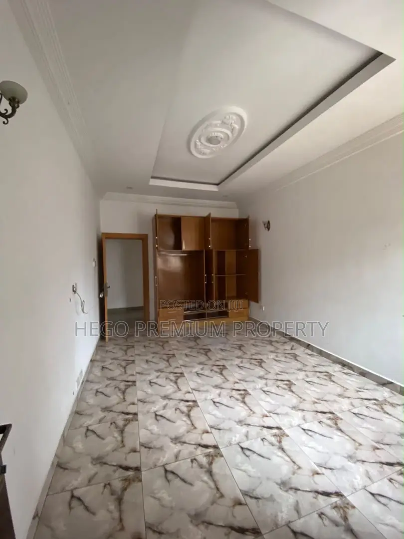 4bdrm Apartment in Old Gra Estate for rent in Old GRA