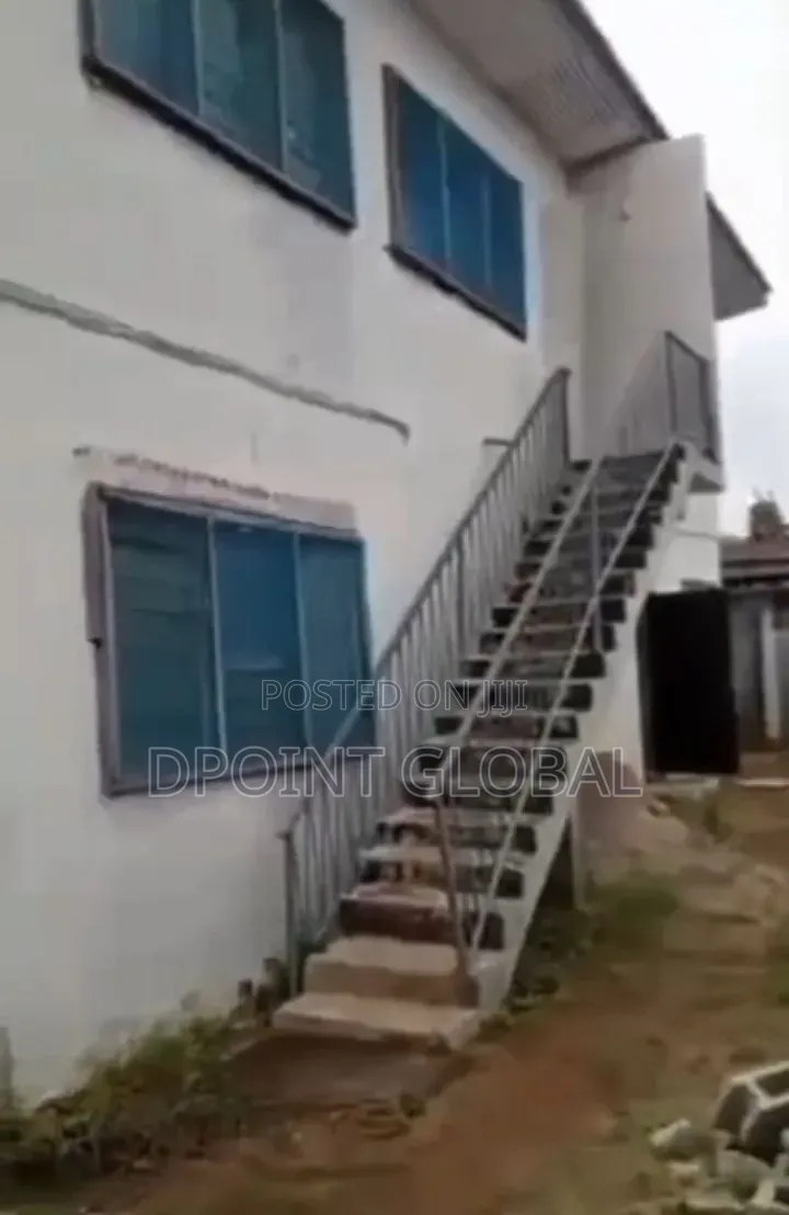 8bdrm Block of Flats in Not, New Oko Oba for sale in New Oko Oba