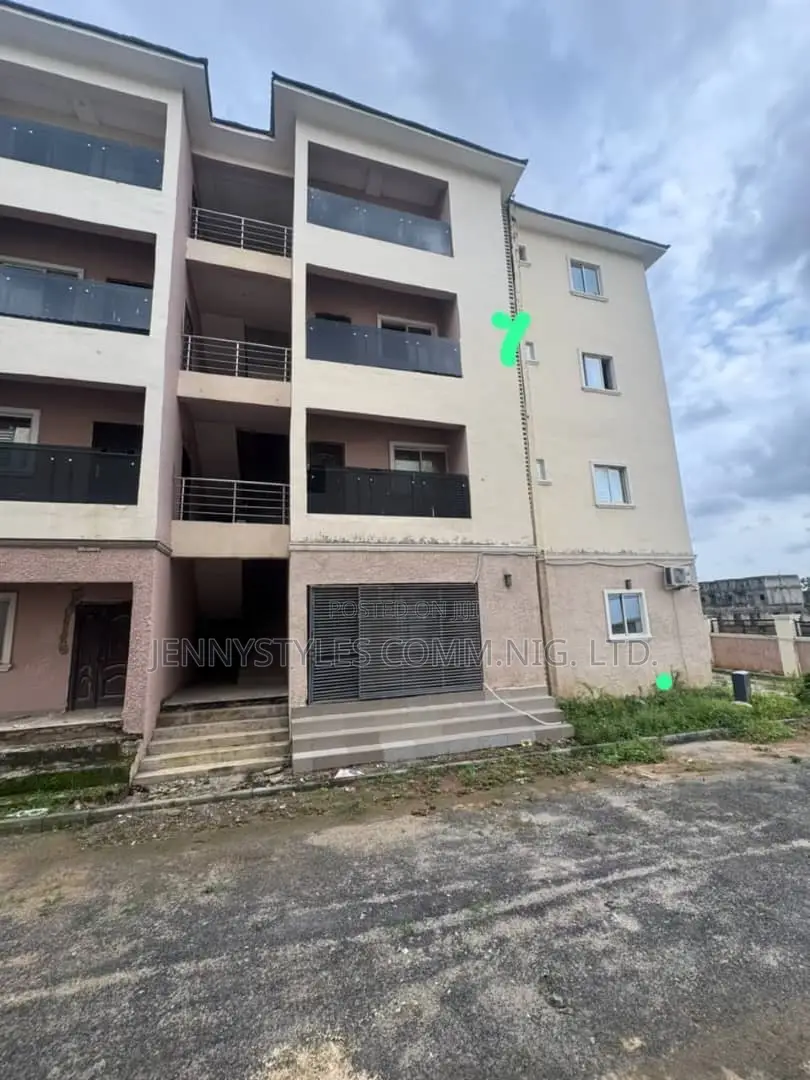 3bdrm Block of Flats in Fcda Estate, Idu Industrial for sale in Idu Industrial