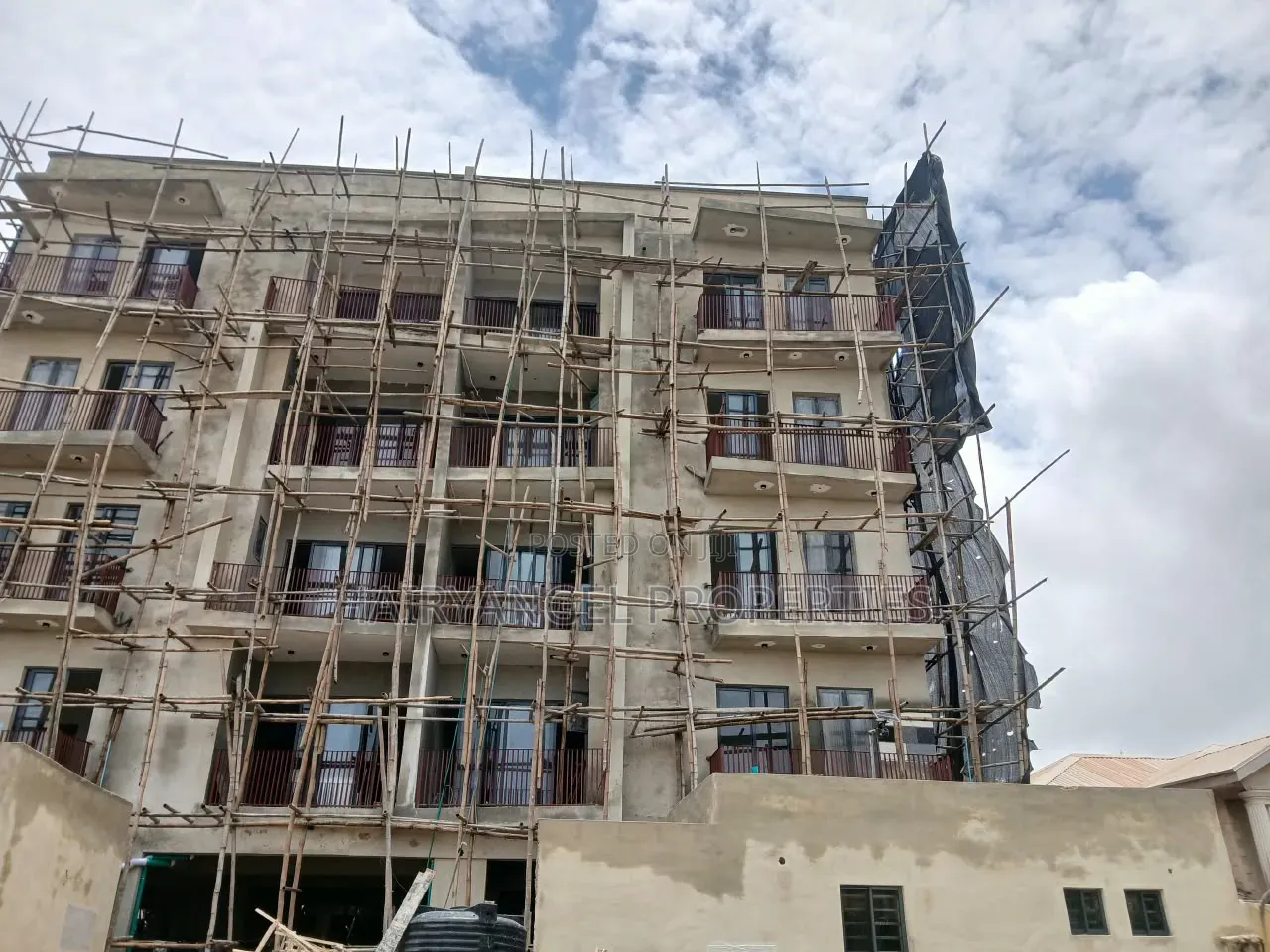 2bedroom Apartment With BQ for Sale in Lekki Phase 1 Lagos in Lekki Phase 1
