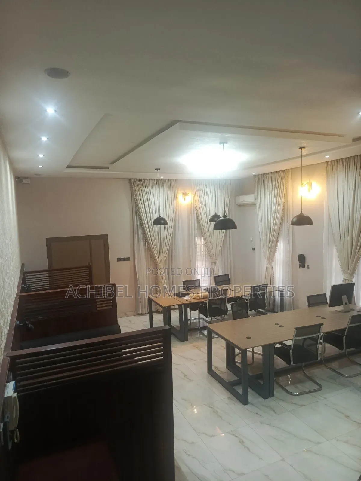 A Commercial Property for Lease in Chevron