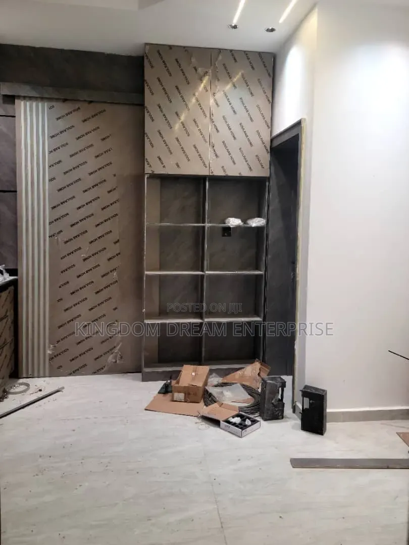 1bdrm Apartment in Lekki Phase 1 Lagos for rent in Lekki Phase 1