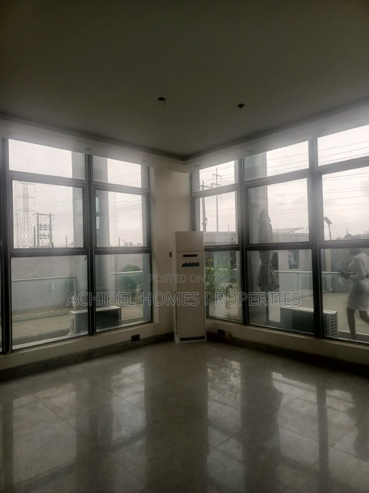 A 110 Square Meter Office Space in Lekki Phase 1 in Ikate