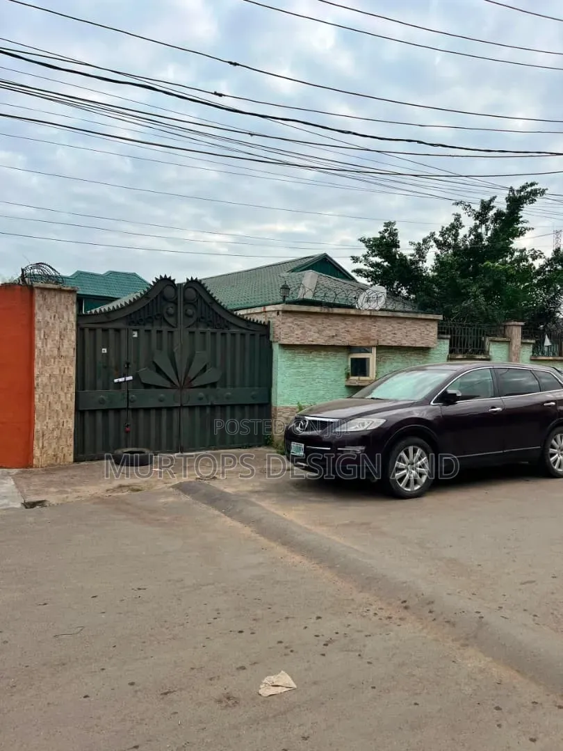 5bdrm Bungalow in Adeniran Ogunsanya for sale in Adeniran Ogunsanya