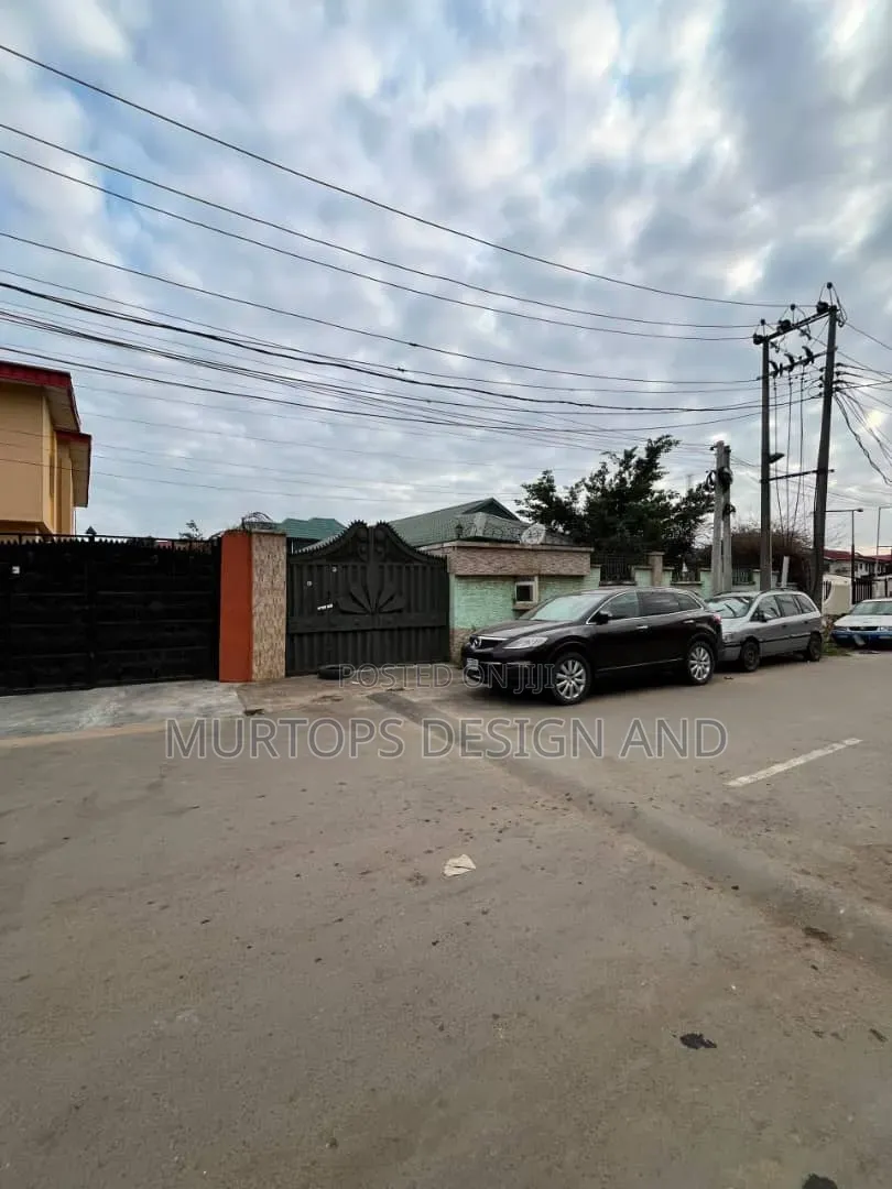 5bdrm Bungalow in Adeniran Ogunsanya for sale in Adeniran Ogunsanya