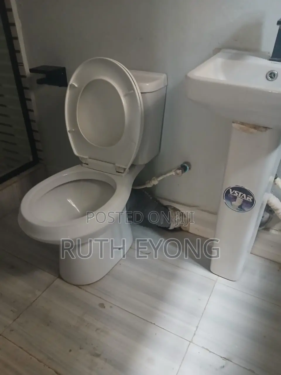 2bdrm Apartment in 𝗦𝗶𝗹𝘃𝗲𝗿𝗟𝗮𝗸𝗲 𝗦𝘁𝗿𝗲𝗲𝘁,, Ogombo for rent in Ogombo