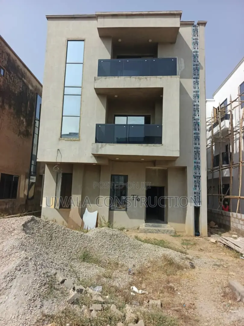 4bdrm Duplex in Life Camp for sale in Life Camp
