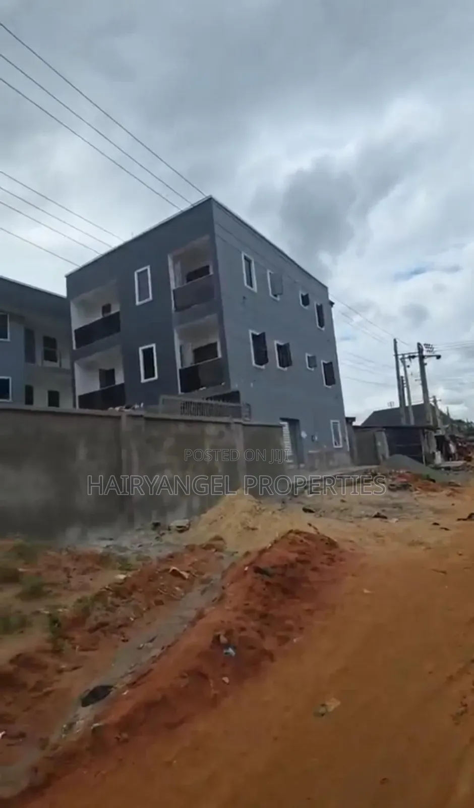 2bdrm Block of Flats in Oshimili North for sale in Oshimili North