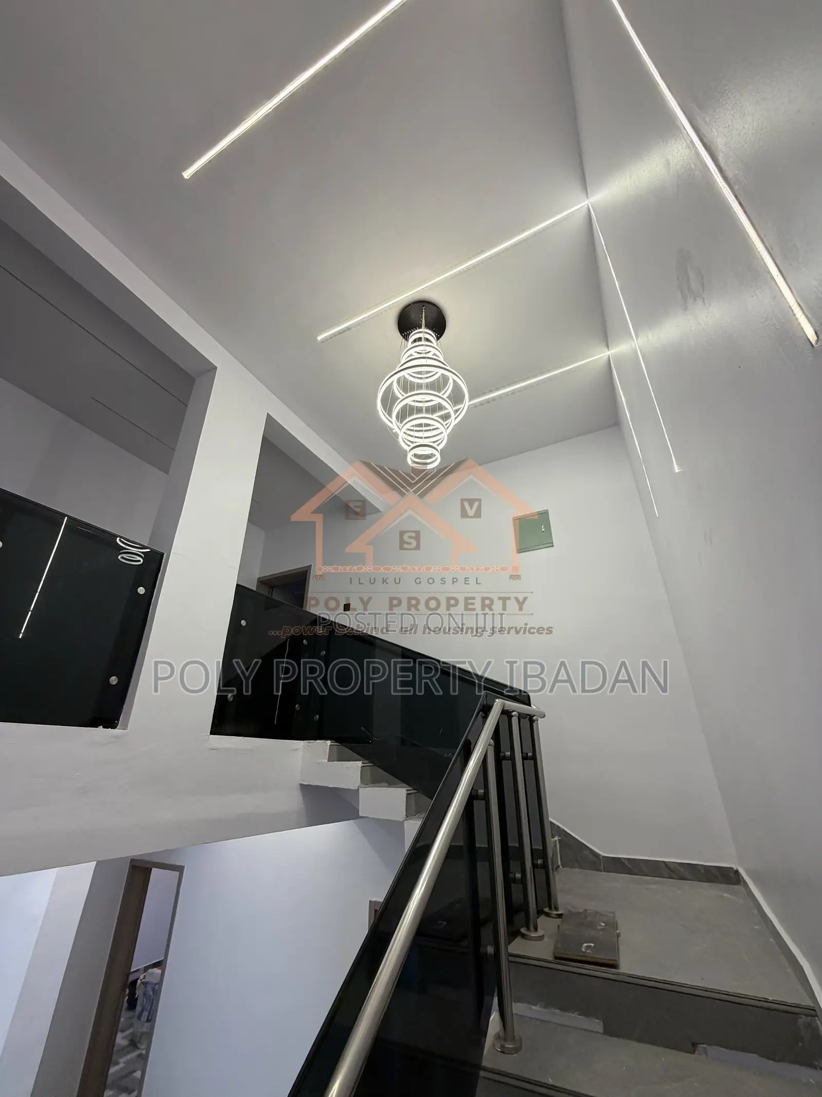 3bdrm Duplex in Rayfield ,, Ibadan for sale in Ibadan