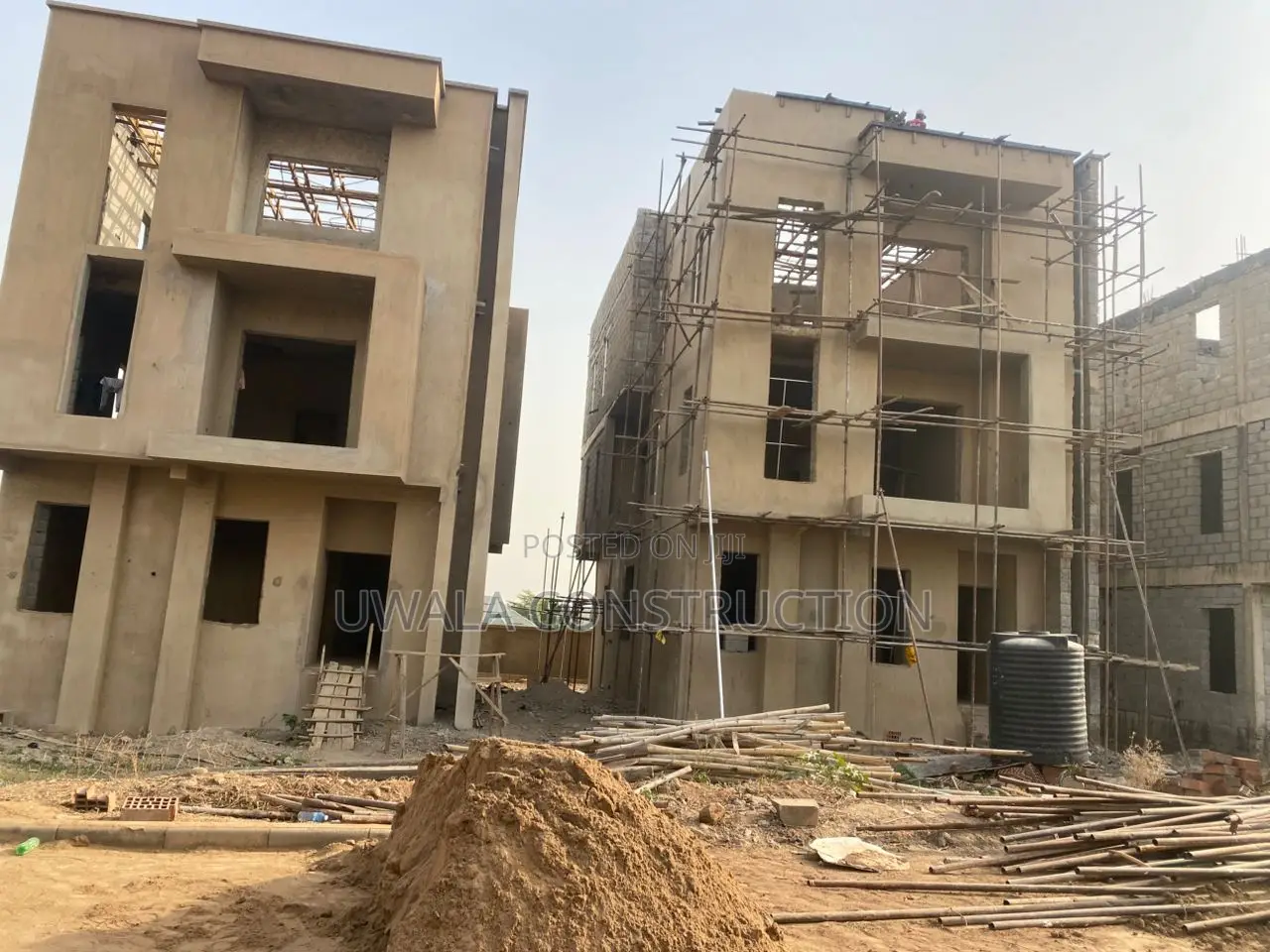 4bdrm Duplex in Life Camp for Sale in Life Camp