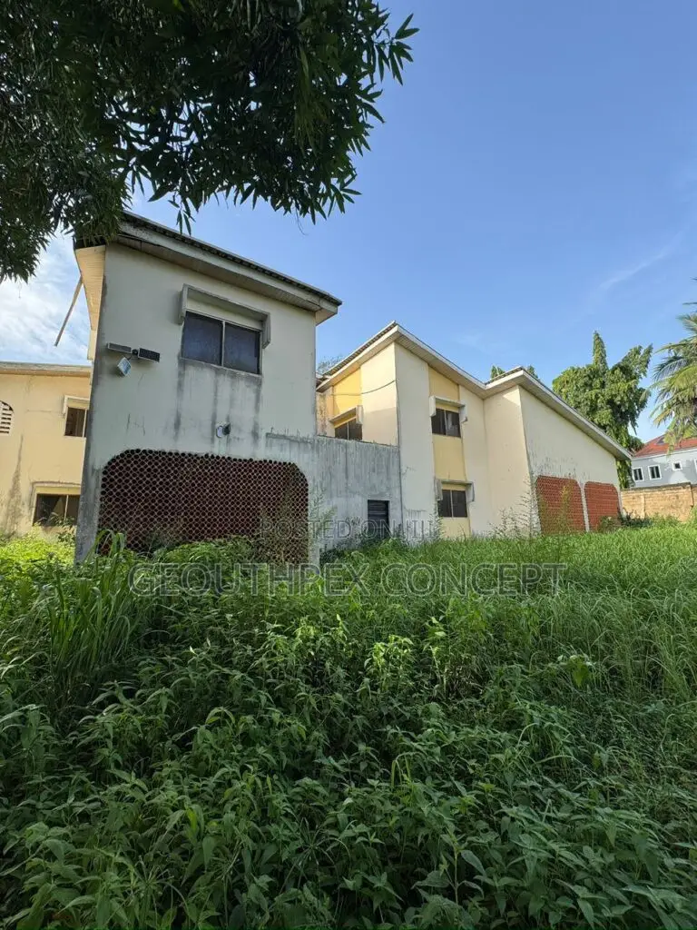 3435sqm With Demolishable Old Duplex in Agodi for Sale in Agodi