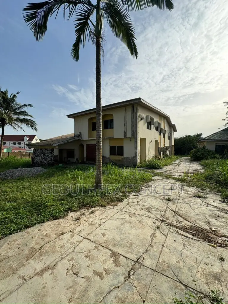 3435sqm With Demolishable Old Duplex in Agodi for Sale in Agodi