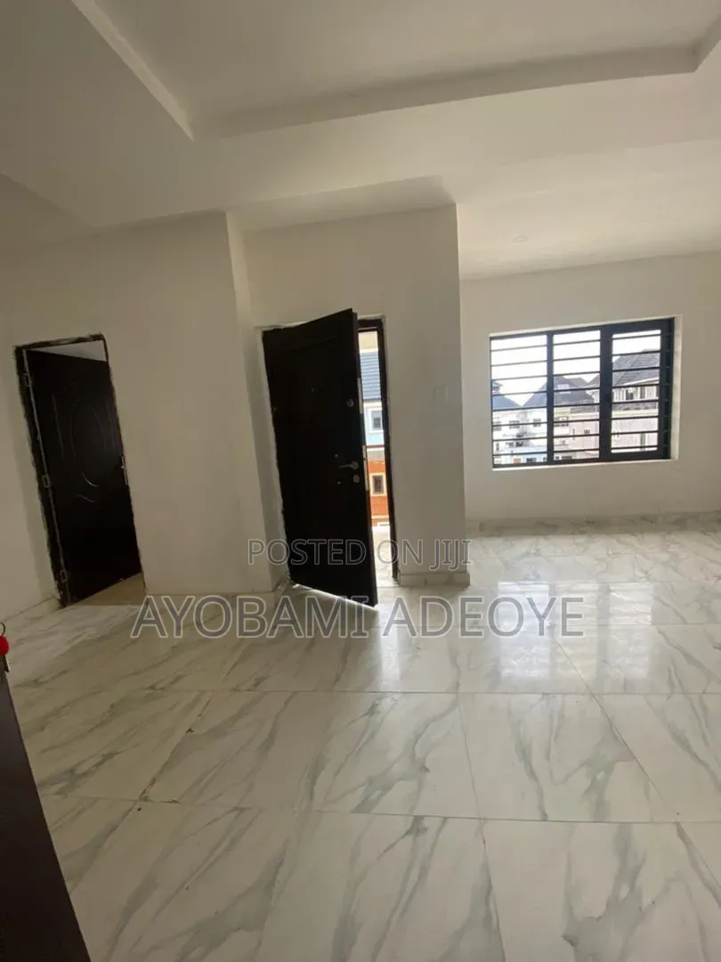 4bdrm Duplex in Royal Court, Osapa london for rent in Osapa london
