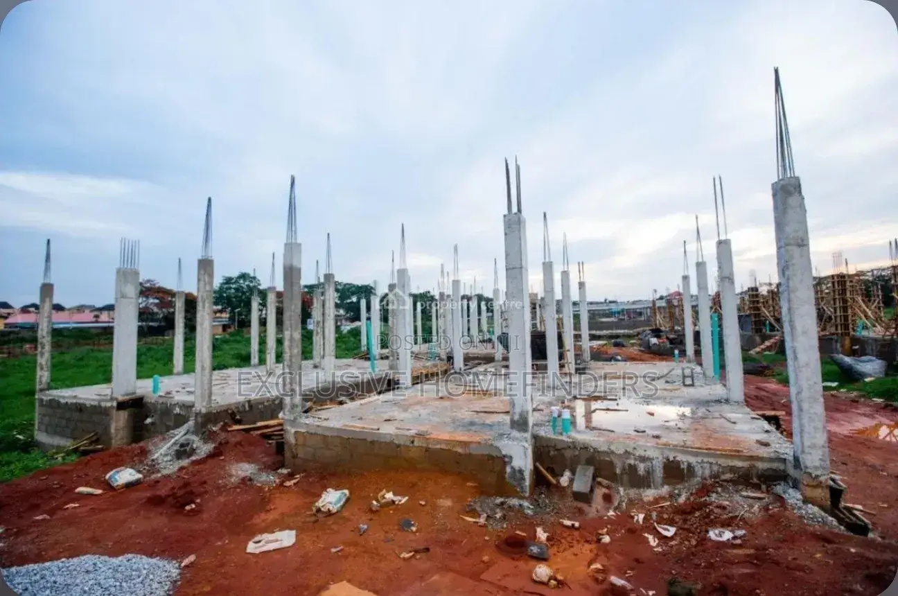4bdrm Duplex in Adozillion Court, Omole Phase 2 for sale in Omole Phase 2