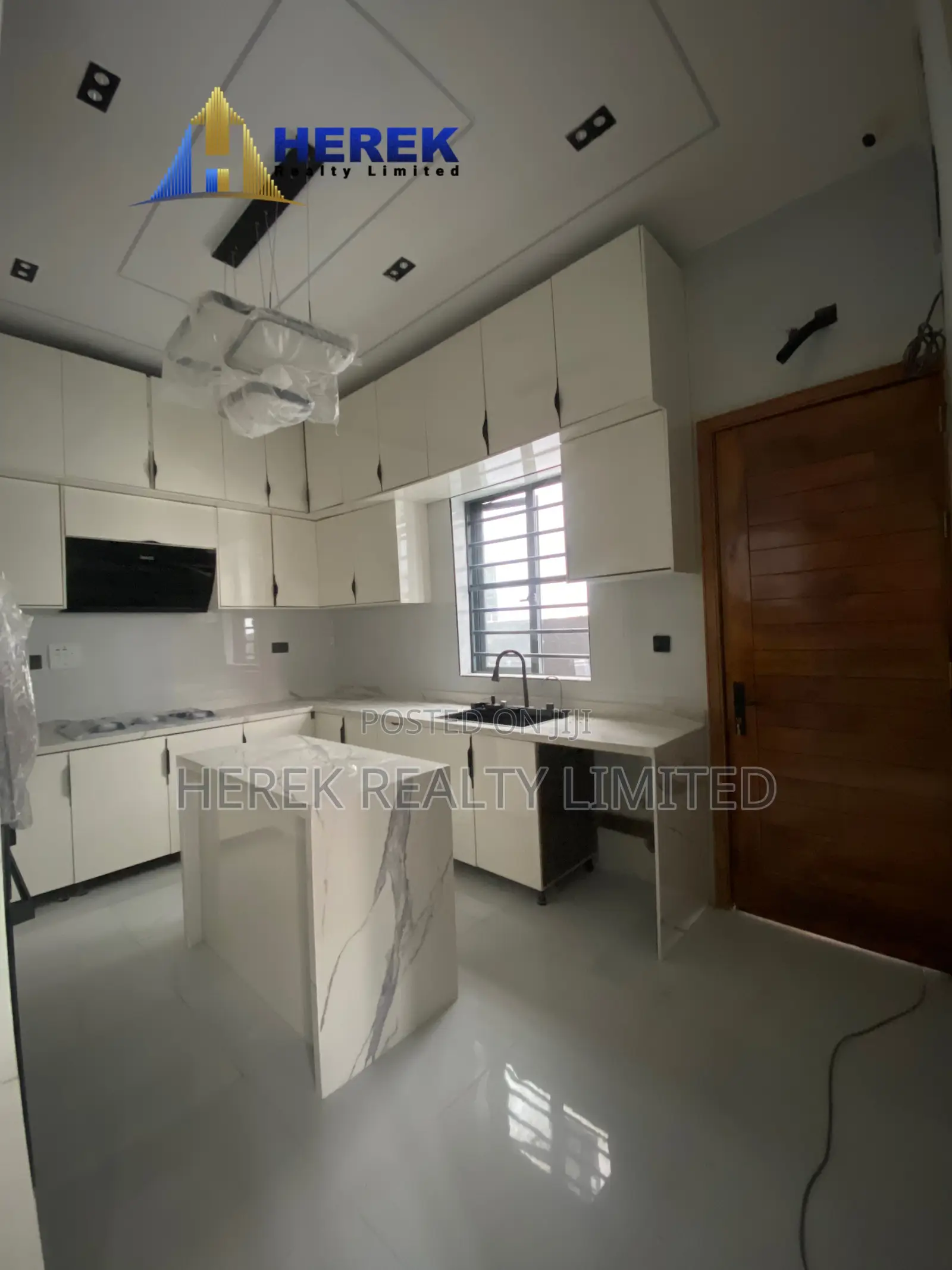 4bdrm Duplex in Dkk, Sangotedo for sale in Sangotedo