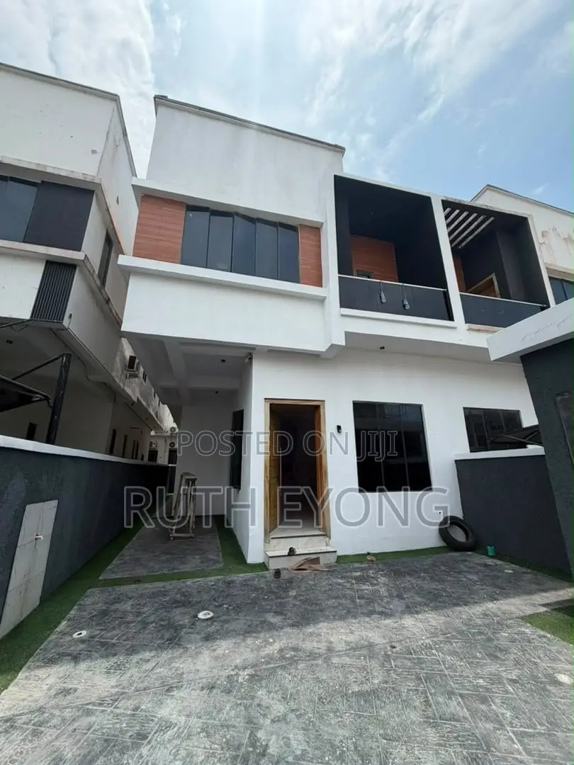 4bdrm House in 𝗜𝗸𝗼𝘁𝗮 𝗚𝗥𝗔, 𝗟𝗲𝗸𝗸𝗶, Ikota for rent in Ikota