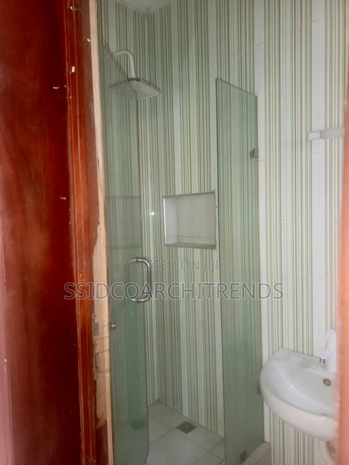 3bdrm Apartment in Call To Access, Ikate for rent in Ikate