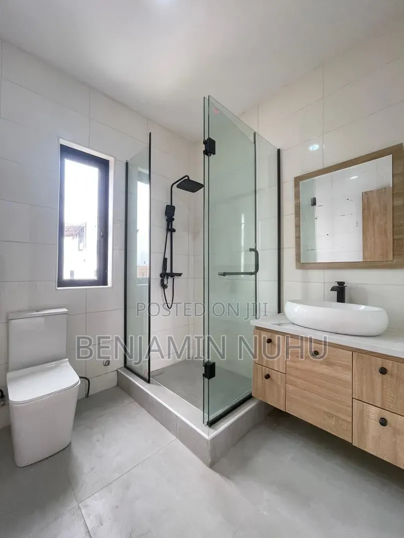 Furnished 2bdrm Apartment in Lekki Phase 1 for sale in Lekki Phase 1