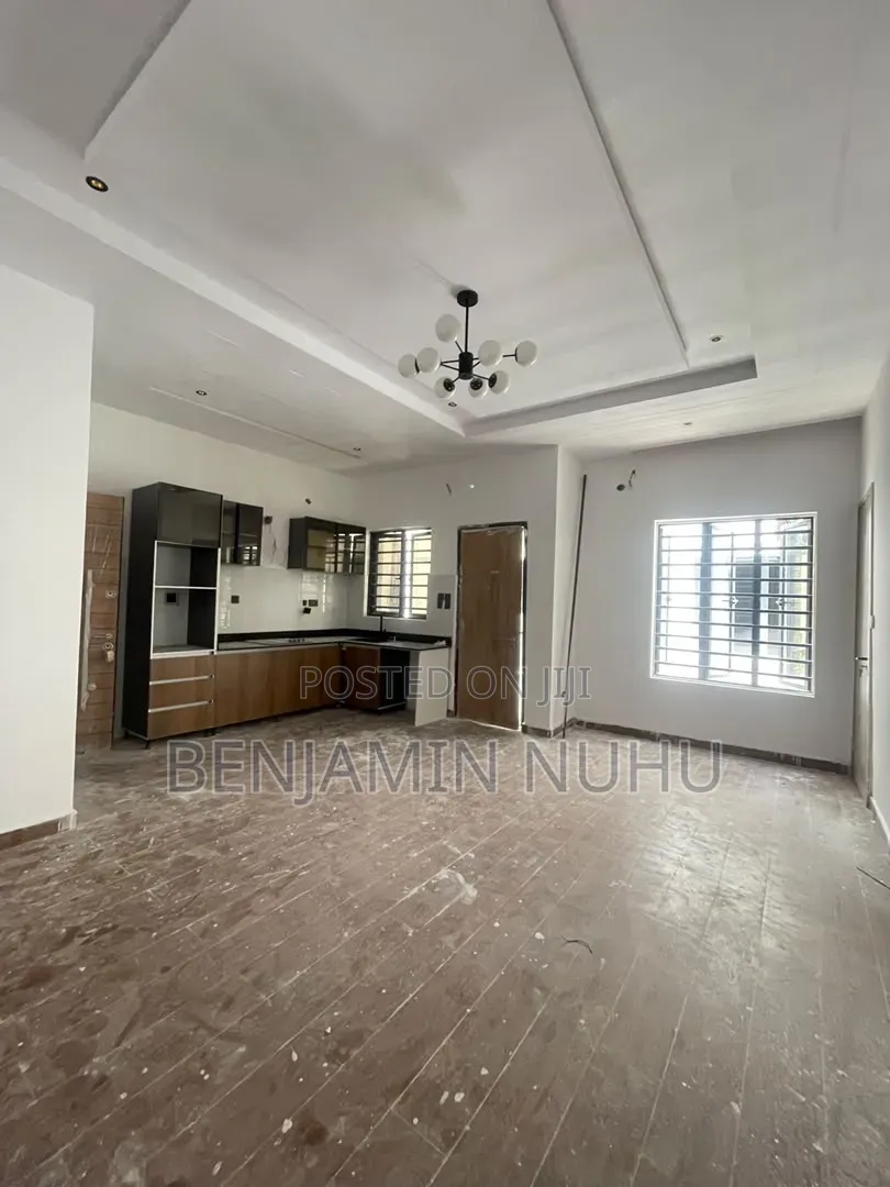 Furnished 1bdrm Apartment in Lekki Phase 1 for sale in Lekki Phase 1