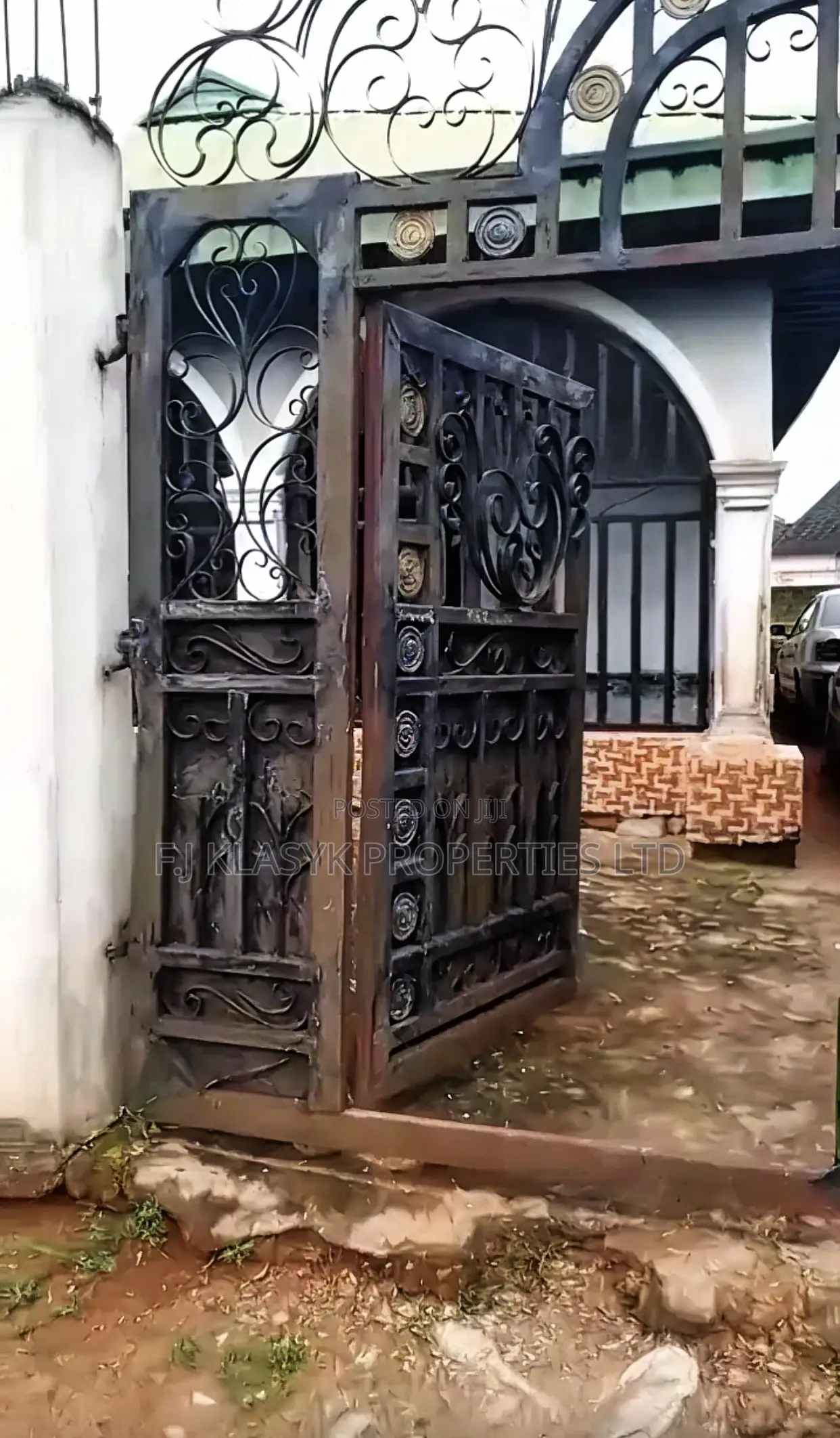 4bdrm Block of Flats in Benin City for sale in Benin City