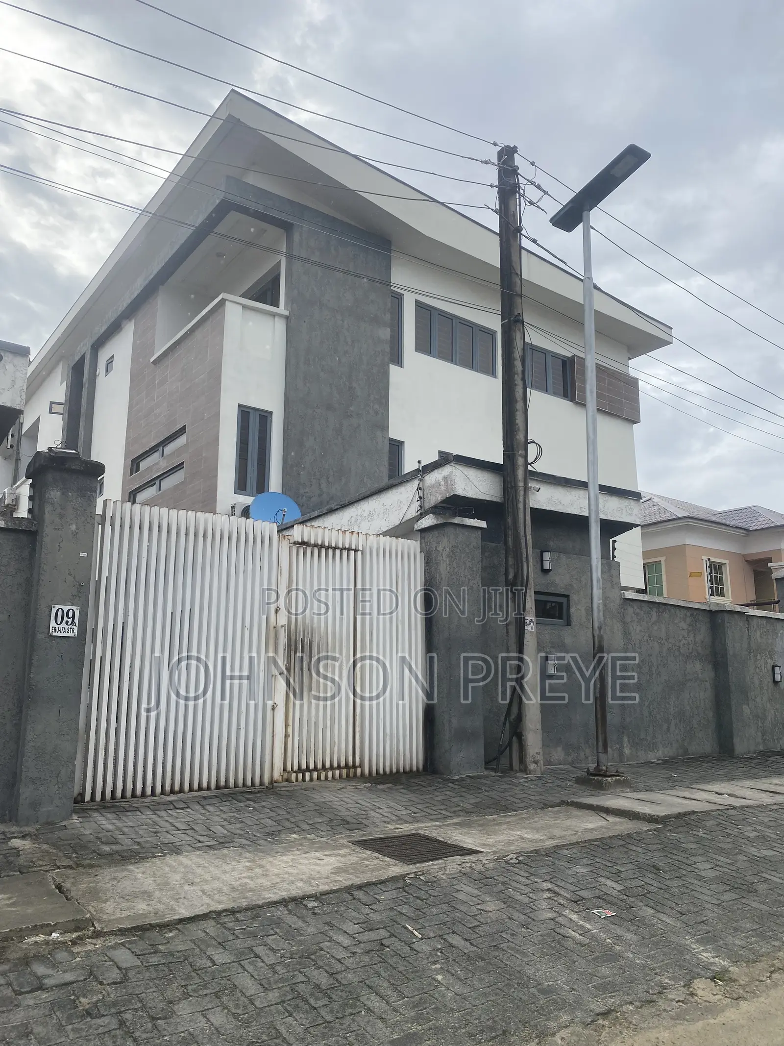 4bdrm Duplex in Eru Ifa Street  for sale in Ikate-Elegushi