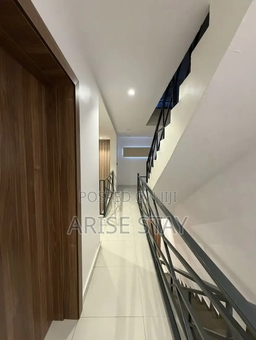 1-Bedroom Apartment in Lekki Phase 1 With Ps5 Smart Features in Lekki Phase 1