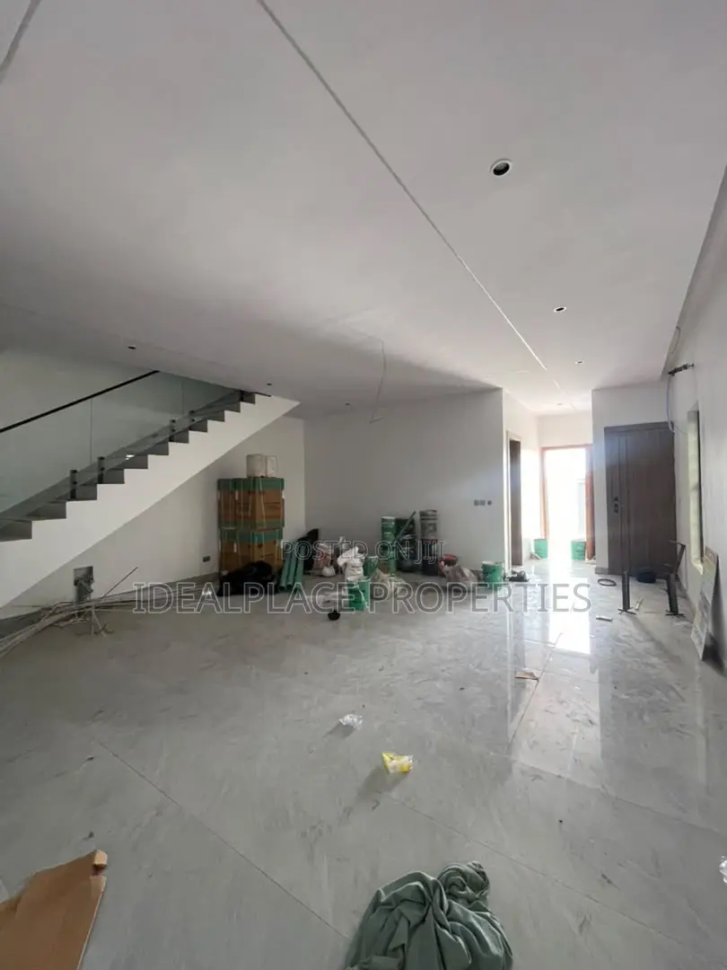 4bdrm Duplex in Ajah for sale in Ajah