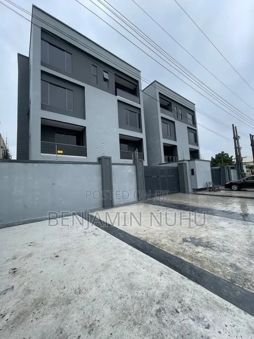 Furnished 2bdrm Apartment in Lekki Phase 1 for sale in Lekki Phase 1