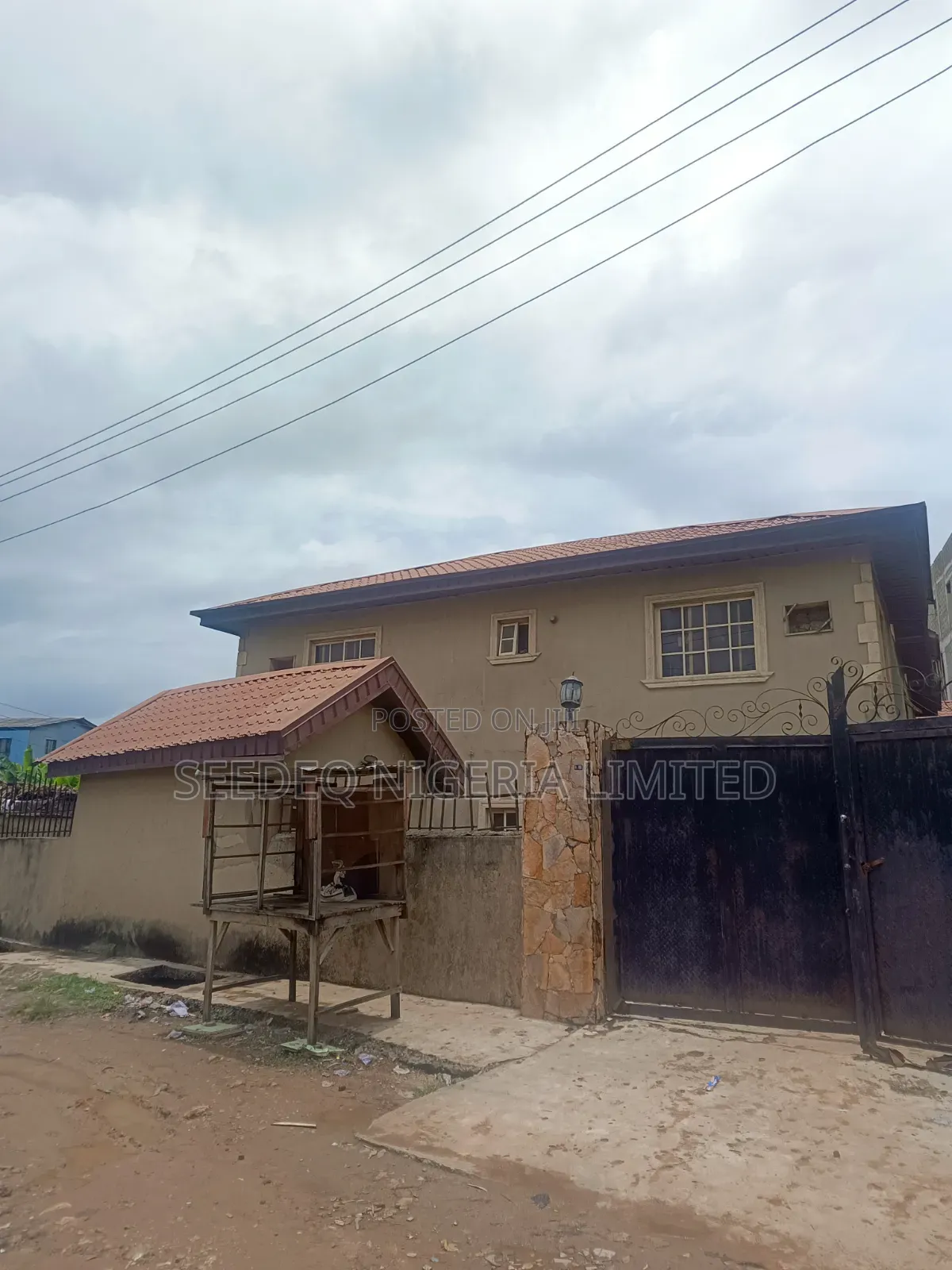 10bdrm Block of Flats in Ebutte Beach Road, Ebute for sale in Ebute