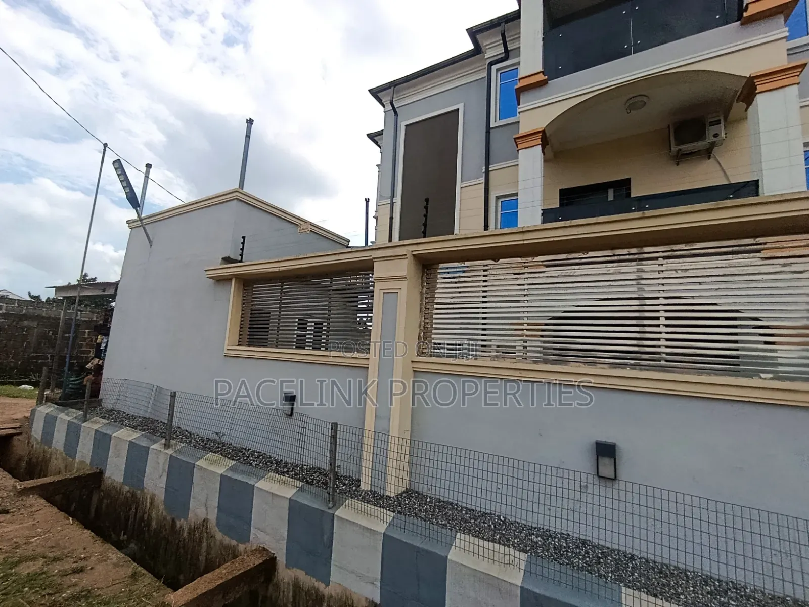 2bdrm Apartment in Ayobo for rent in Ayobo