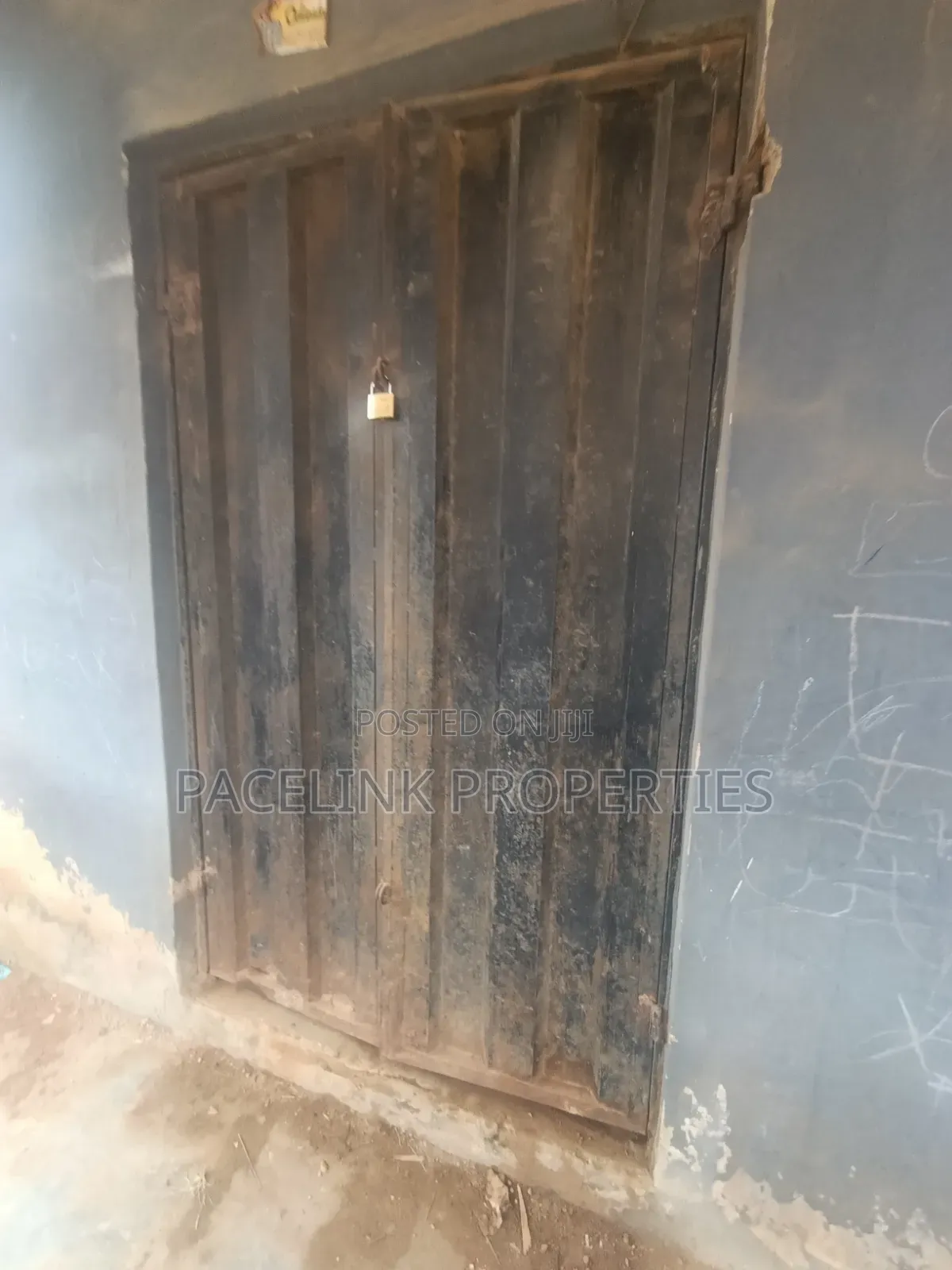 Cheap Shop for Rent in Iyana Ipaja