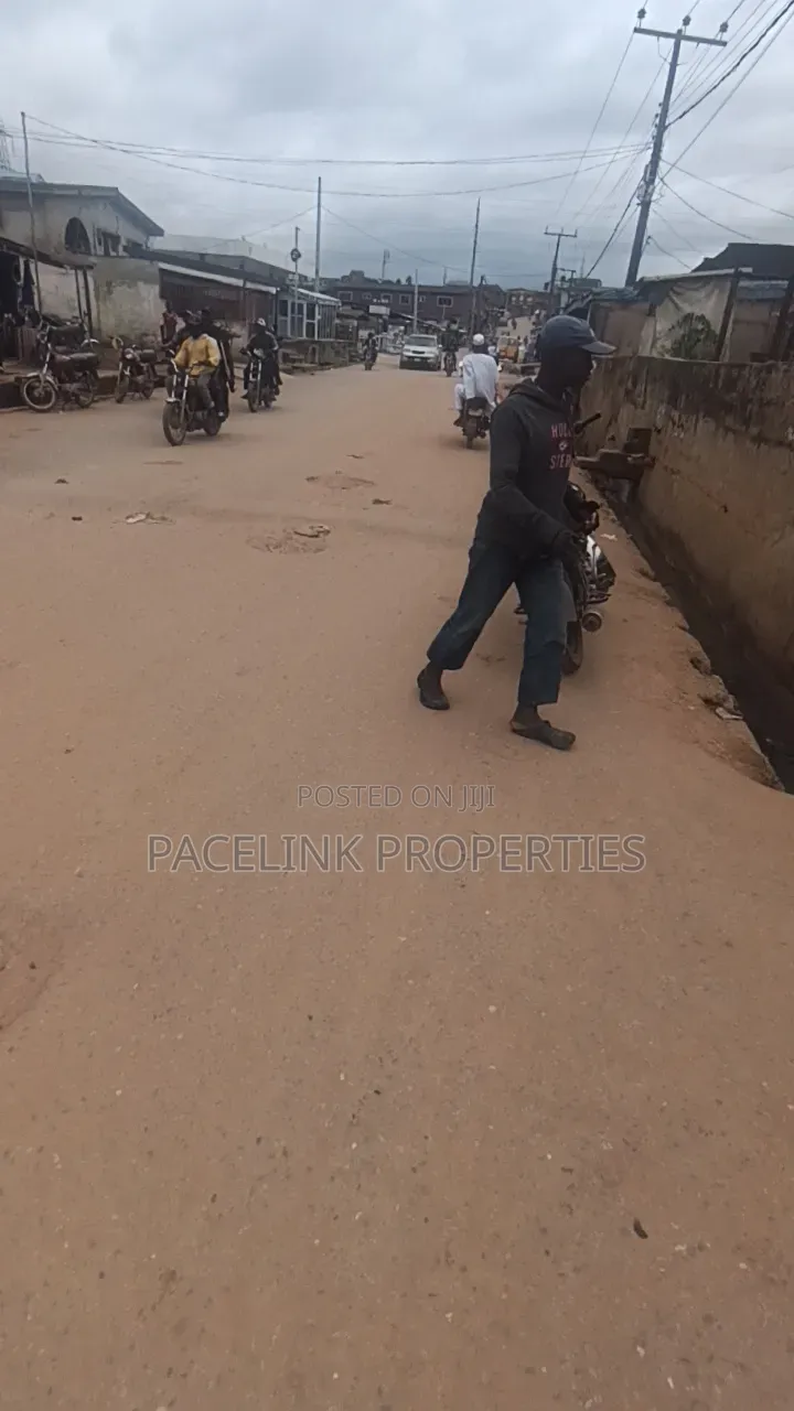 Cheap Shop for Rent in Iyana Ipaja