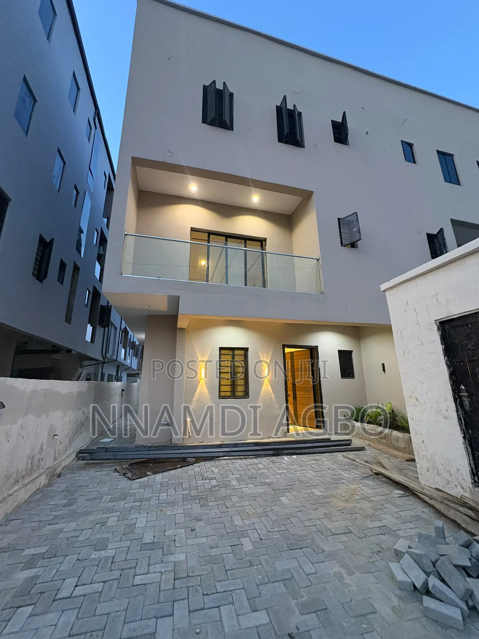 4bdrm Duplex in Ologolo for rent in Ologolo