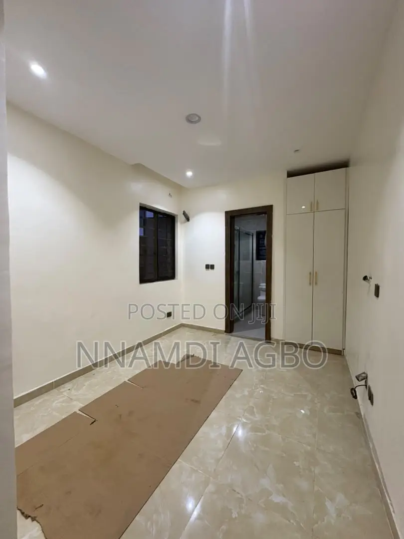 4bdrm Duplex in Ologolo for rent in Ologolo