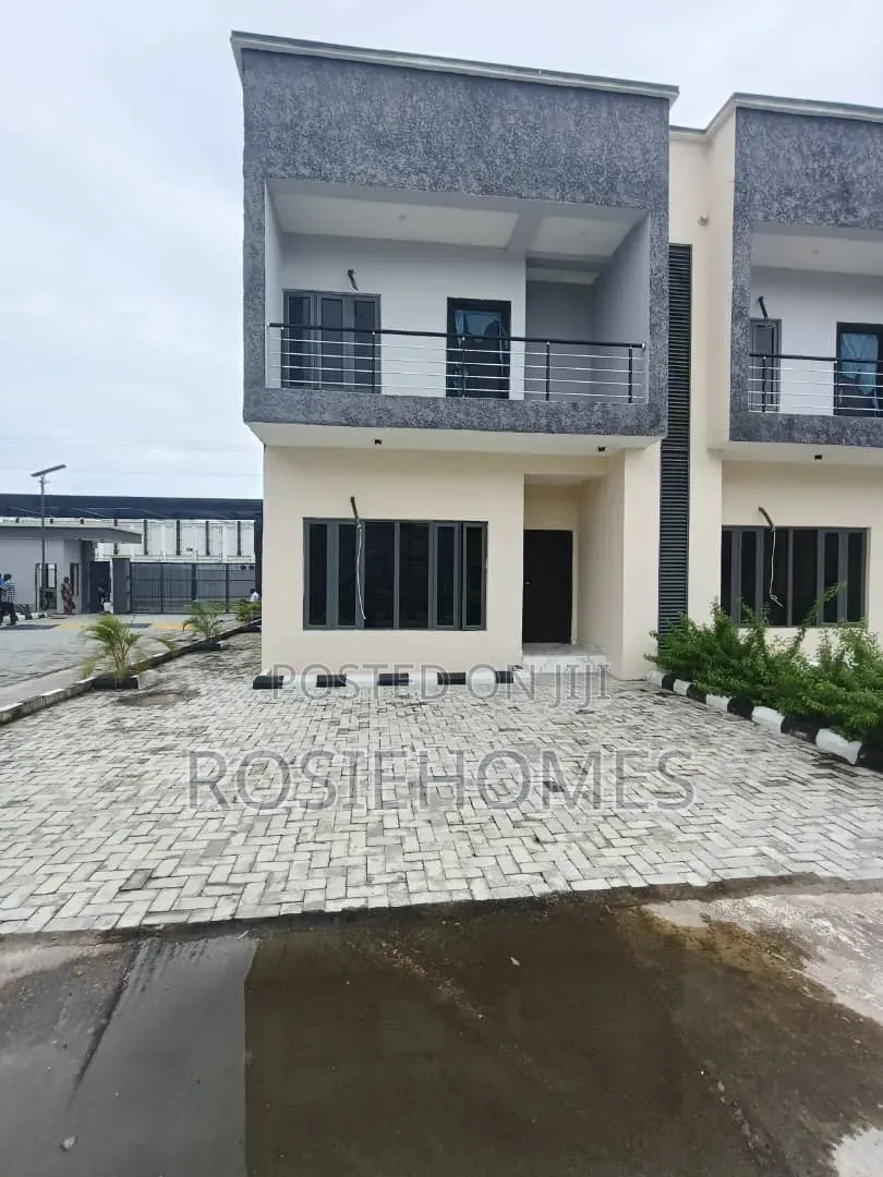 2bdrm Duplex in Ogombo, Abraham Adesanya Estate for rent in Abraham Adesanya Estate