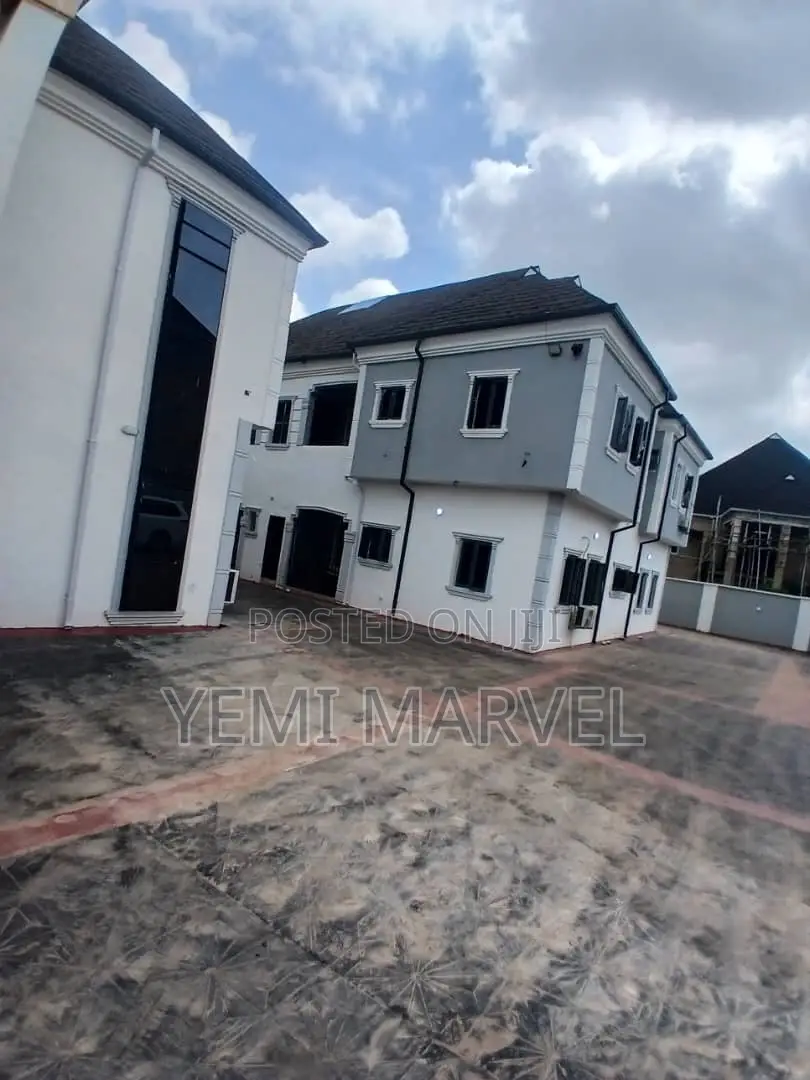 2bdrm Block of Flats in Hipa Before General for rent in Akala Express