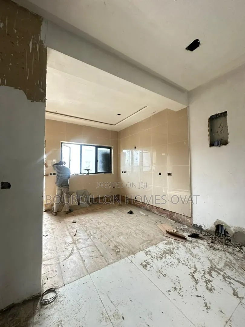 4bdrm Maisonette in Victoria Island for sale in Victoria Island Extension