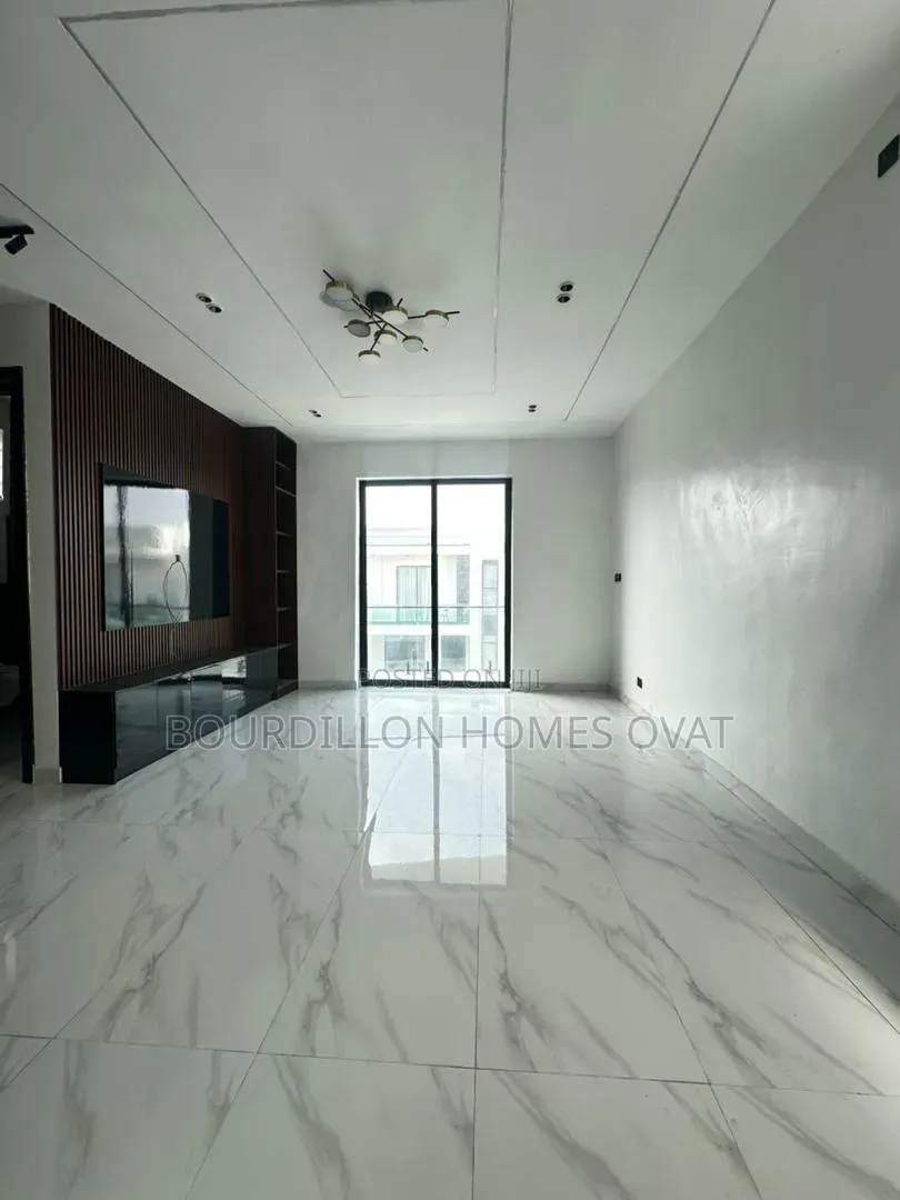 4bdrm Duplex in Orchid Lekki Lagos for sale in Lekki Expressway