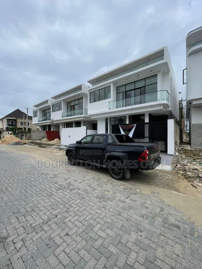 4bdrm Duplex in Orchid Lekki Lagos for sale in Lekki Expressway