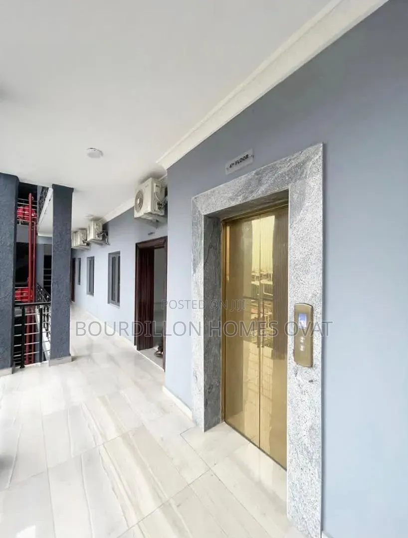 2bdrm Apartment in Off Bourdillion Road for rent in Ikoyi S.W