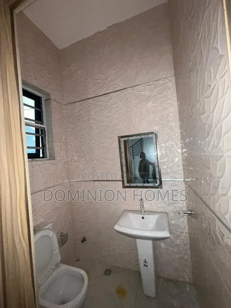 1bdrm Shared Apartment in Oral Estate Lekki for rent in Lekki