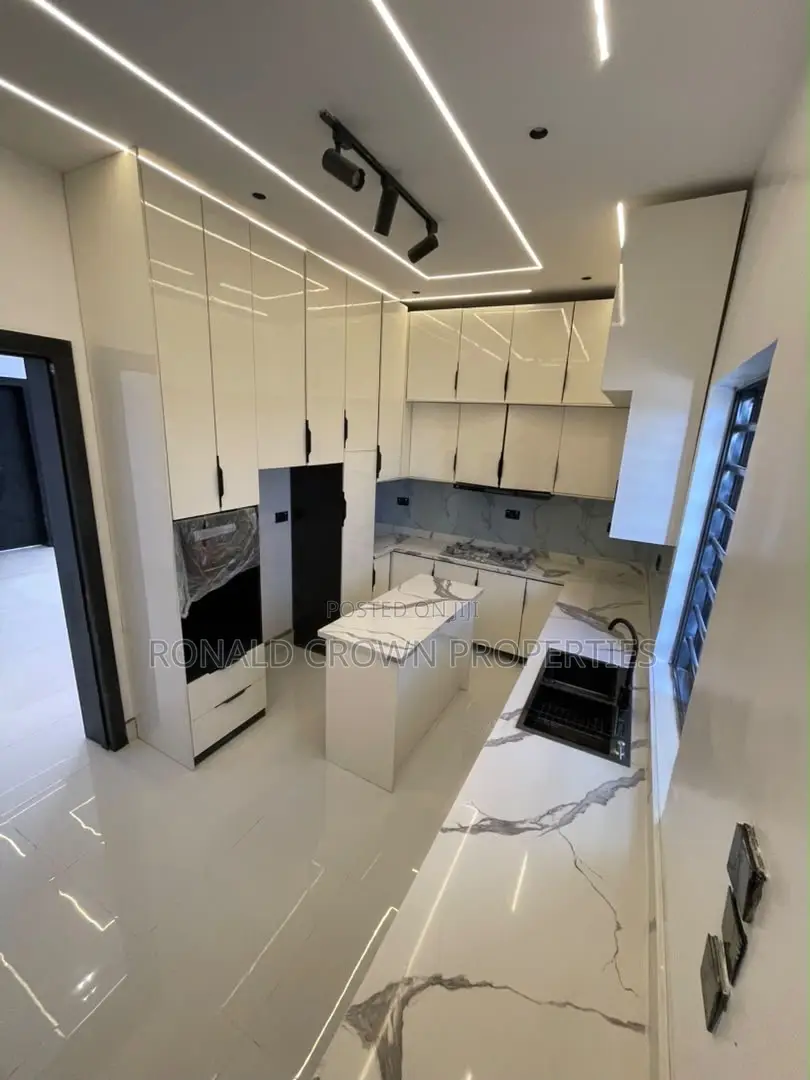4bdrm Duplex in Ado / Ajah for sale in Ado / Ajah