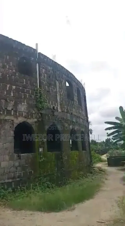Uncompleted 22 Rooms Hotel in Ogbogoro in Ikwerre