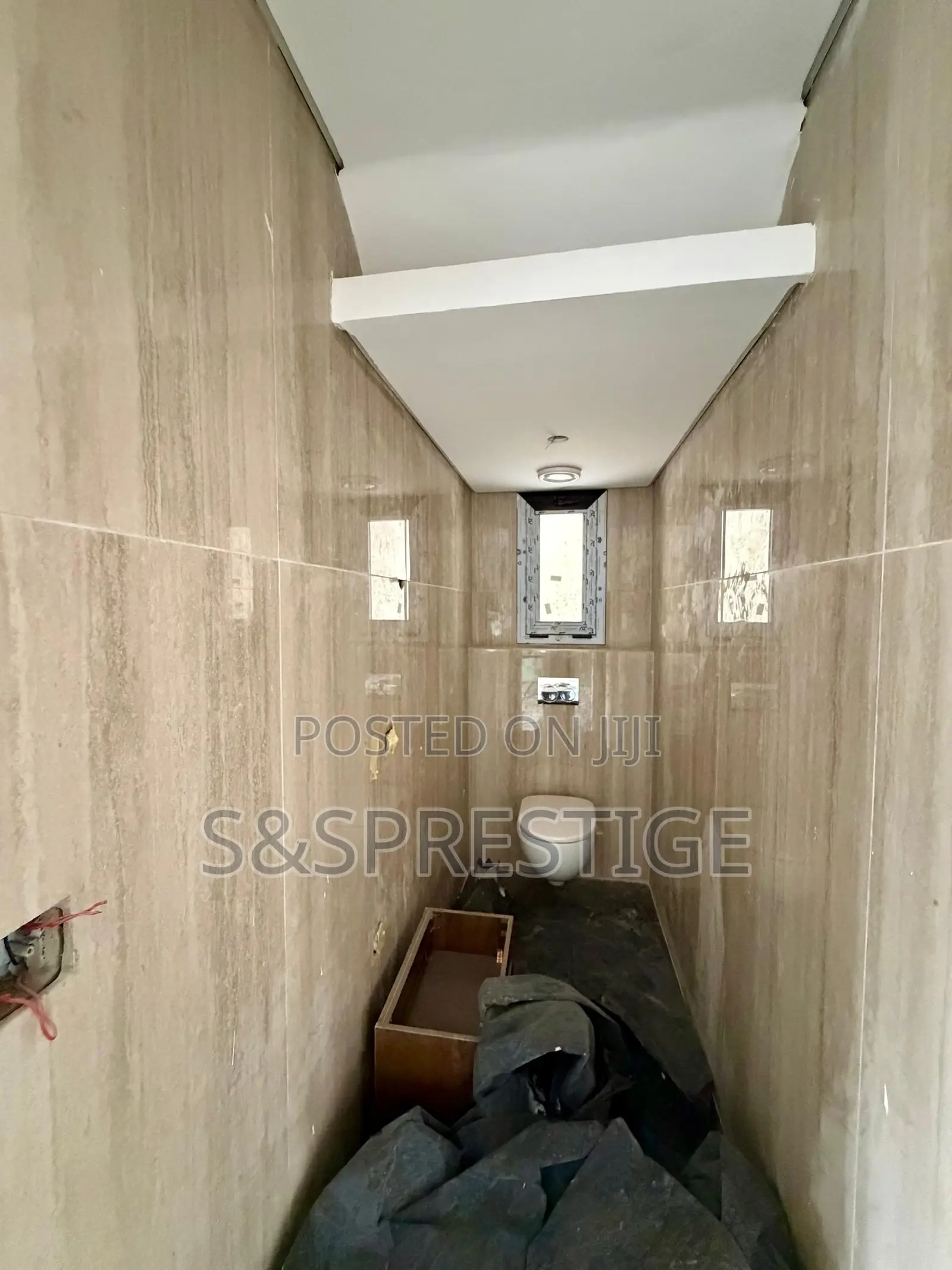 5bdrm Duplex in Banana Island for sale in Banana Island