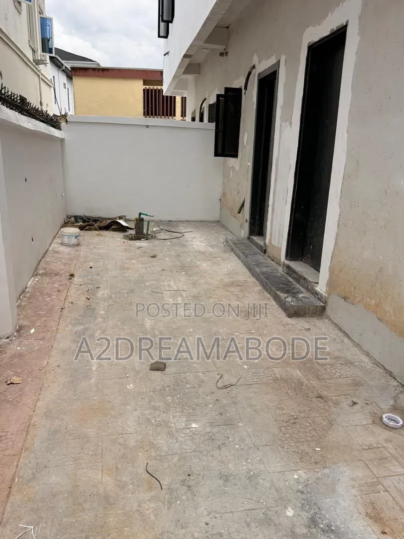 4bdrm Duplex in Ogudu Gra for sale in Ogudu GRA