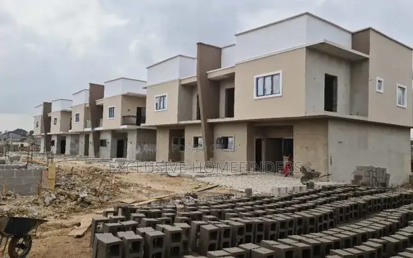4bdrm Townhouse/Terrace in Rose Gardens, Isheri North for sale in Isheri North